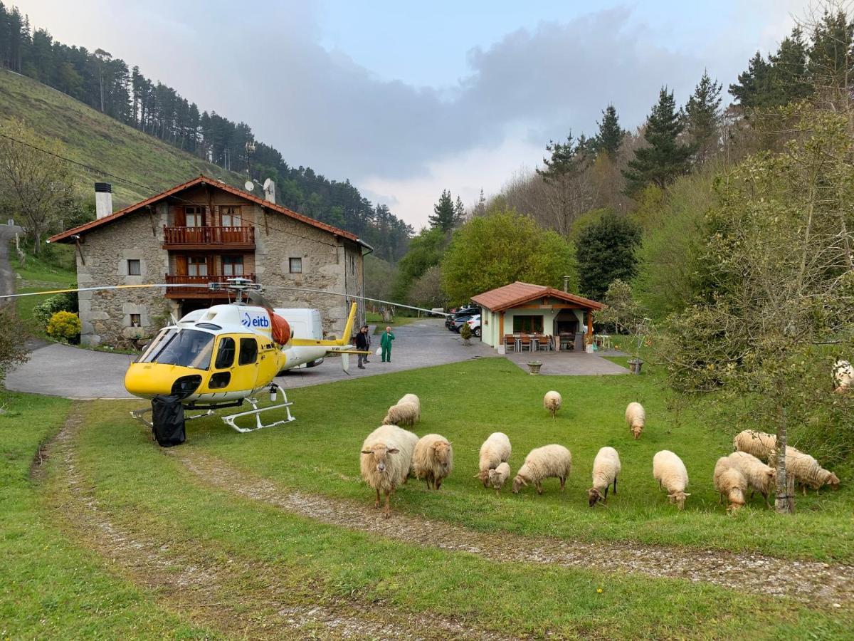 Agroturismo Urresti Gautegiz Arteaga ภายนอก รูปภาพ